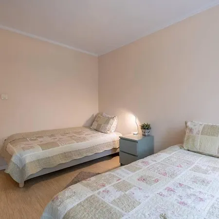 ☆ Lovely Moments In 2br App Next To Vitosha Str ☆ Apartament